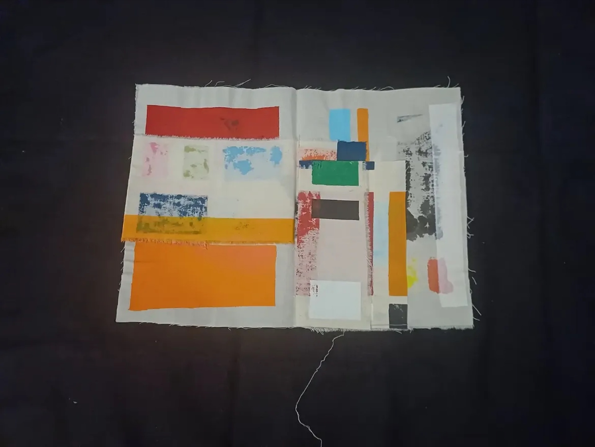 Livre textile — vue 8